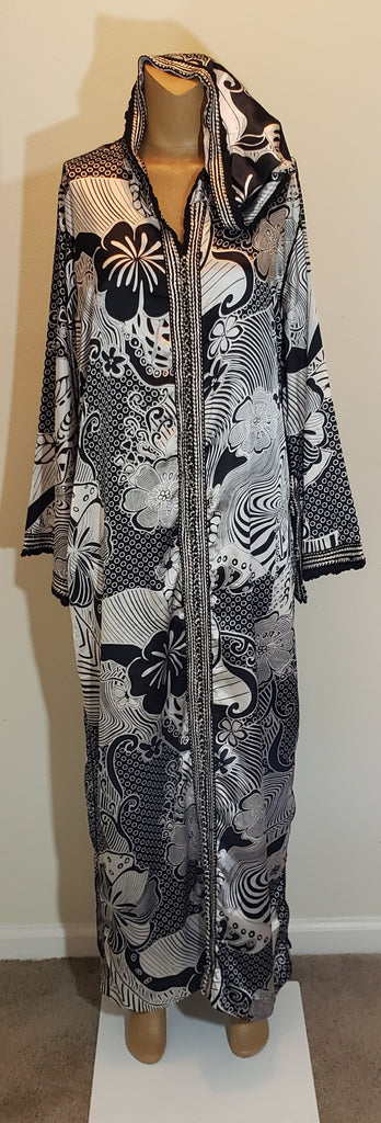 X- Large Black and White